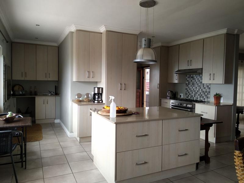 7 Bedroom Property for Sale in Dana Bay Western Cape